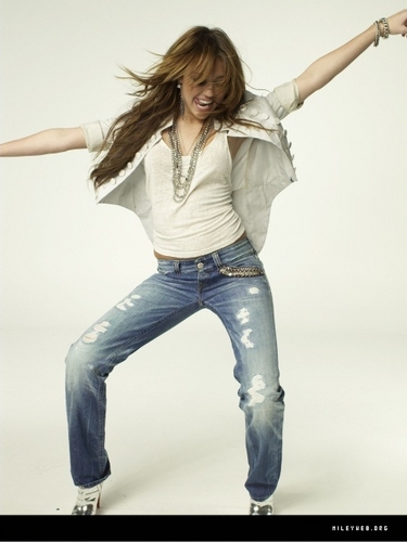  ❤ Miley Cyrus❤ ~ Photoshoot For Glamour Magazine