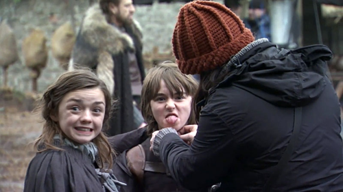  Arya & Bran Stark