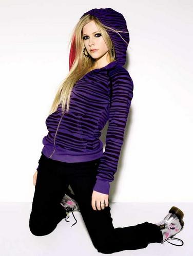  Avril Lavigne - Photoshoot