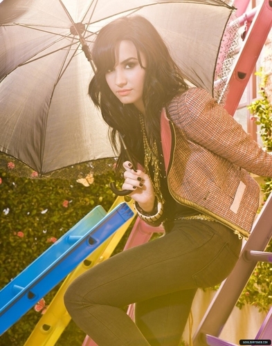  Demi Lovato - hERE WE GO AGAIN