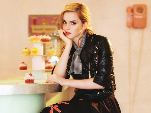 Emma Watson Wallpaper ❤ 