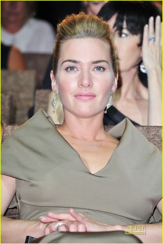 Kate Winslet: 'Carnage' Premiere in Venice!