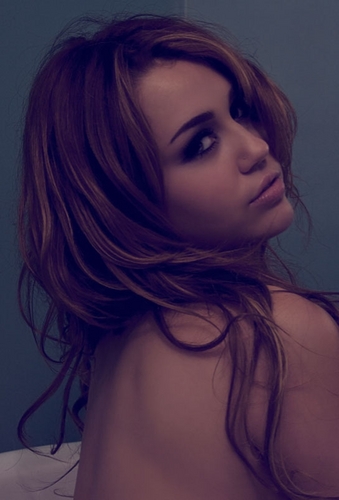  Miley Photoshoots ❤