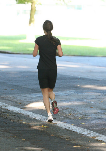  Pippa Middleton Goes for a Jog in 런던