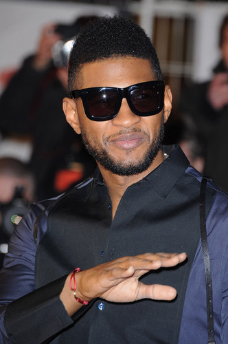  Usher at the NRJ musique Awards