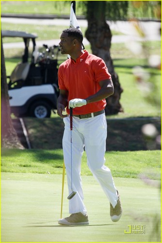  Will Smith Golfs, Jada's প্রদর্শনী Gets Canceled