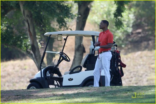  Will Smith Golfs, Jada's প্রদর্শনী Gets Canceled