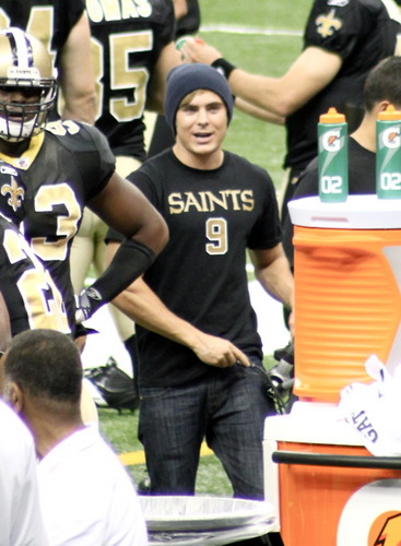  Zac Efron at the New Orleans Saints Practice