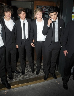  1D @ the 2011 GQ Men Of The 년 Awards ♥