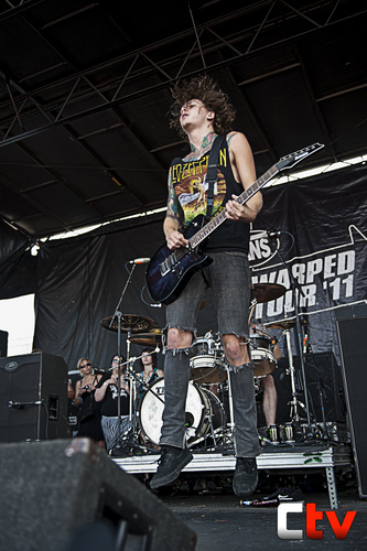  Asking Alexandria Live Warped Tour - Milwaukee, WI - foto