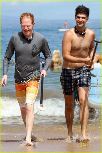  Jesse Tyler Ferguson & Justin Mikita: Venice пляж, пляжный Lovebirds!