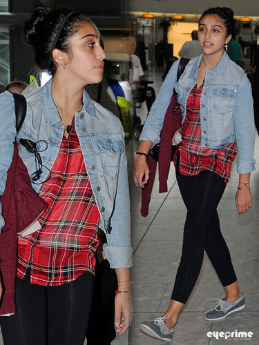  Lourdes Leon and Family arrive at Heathrow Airport in London, Sep 4