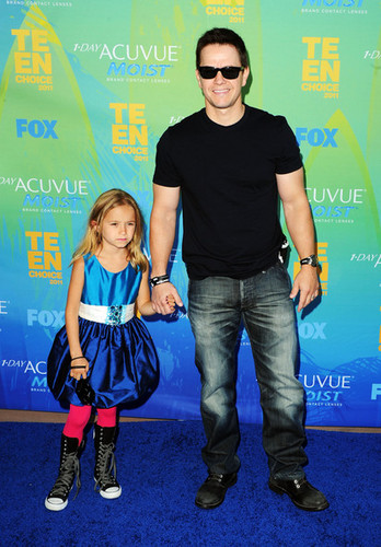  Mark & Ella at The 2011 Teen Choice Award