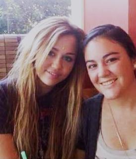  Miley With Friends/Fans