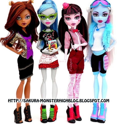  Monster High anak patung with new clothes
