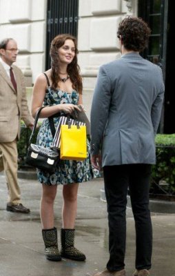  Penn Badgely and Leighton Meester on set september 7th 2011.
