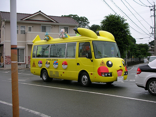  Pikachu Bus