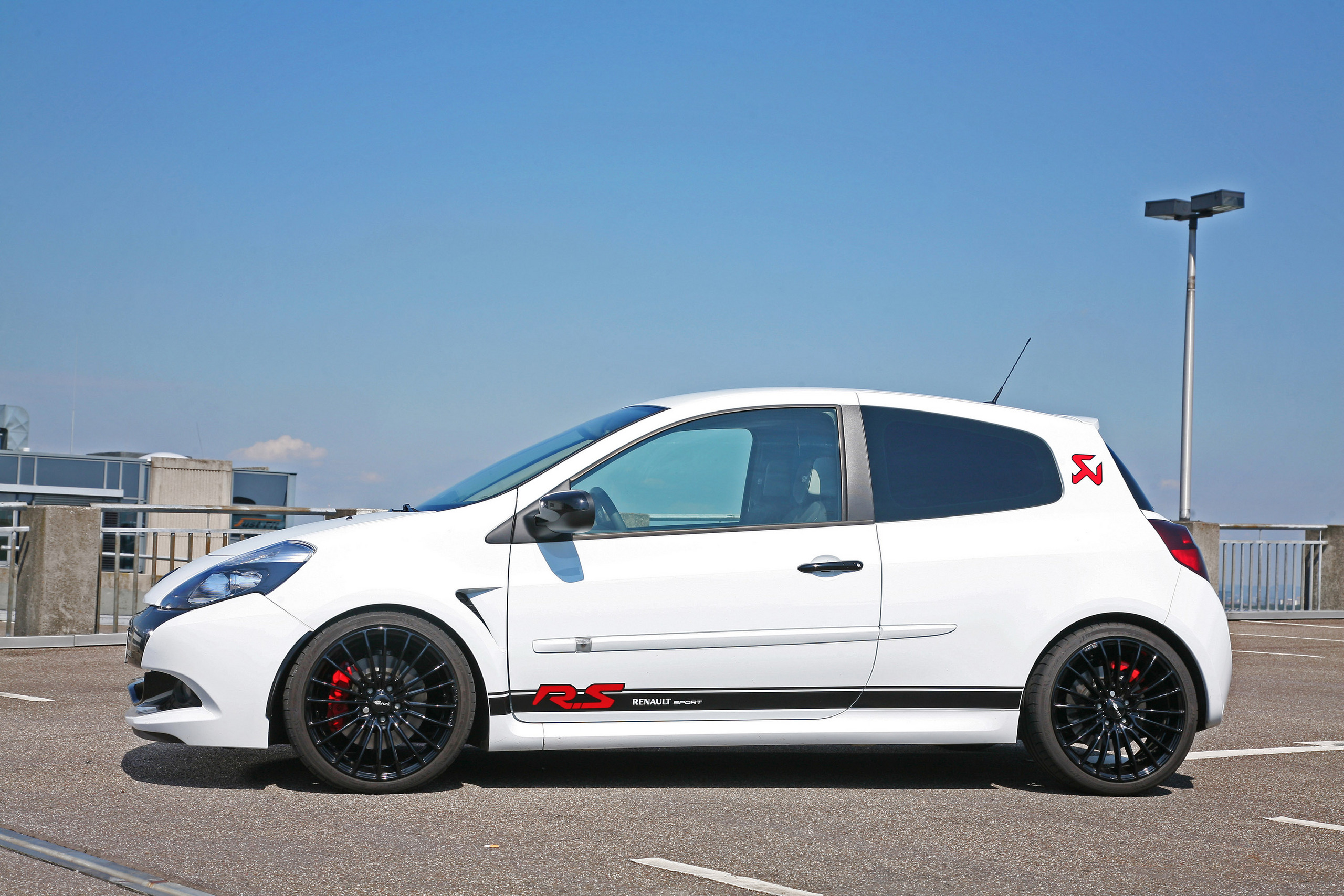 RENAULT CLIO RS BY MR CAR DESIGN