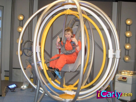  Sam in the space contraption