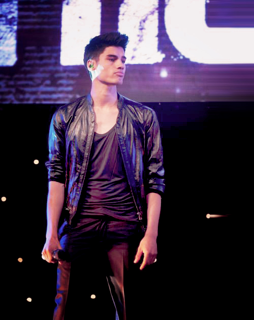 Siva On Live Tour! (I Will ALWAYS Support TW No Matter What :) 100% ...