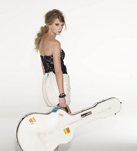  Taylor - Photoshoot 2010