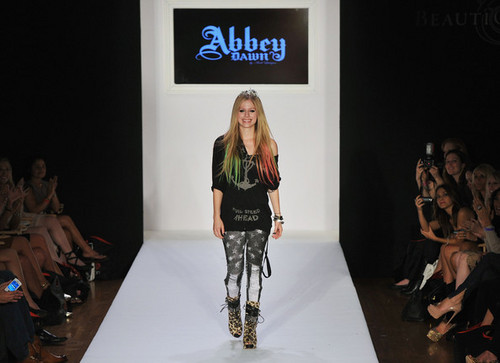  Abbey Dawn Fashion প্রদর্শনী Spring 2012, New York 12.09.11