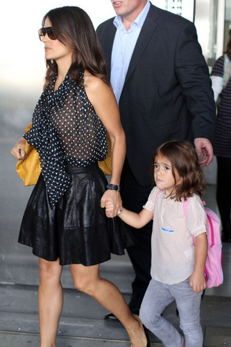  Arriving at Toronto Airport with Valentina [September 10, 2011]
