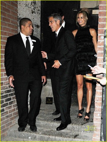 George Clooney & Stacy Keibler: Vanity Fair Party!