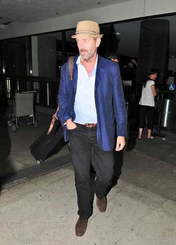  Hugh Laurie-LAX Airport -09.2011