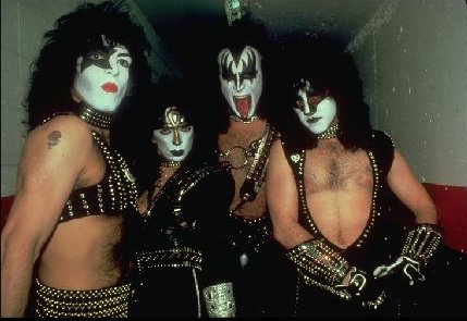  Kiss 1982