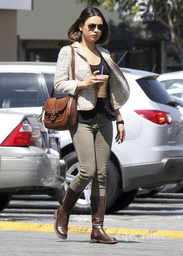  Mila Kunis getting an iced coffee in Studio City, Sep 11