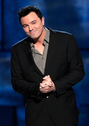 Seth MacFarlane @ the Comedy Central Roast of Charlie Sheen