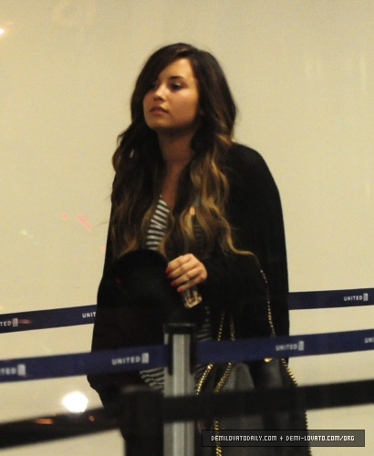  Demi - Departs from LAX Airport - September 15, 2011