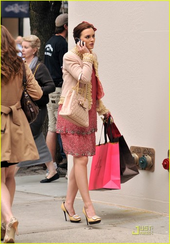  Leighton Meester: New 'Gossip Girl' Set fotografias