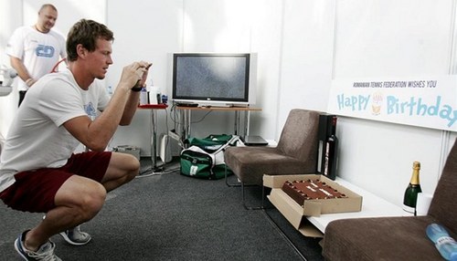  Tomas Berdych celebrates 26th birthday. Congratulated and Romanians, who sent a cake and champagne.