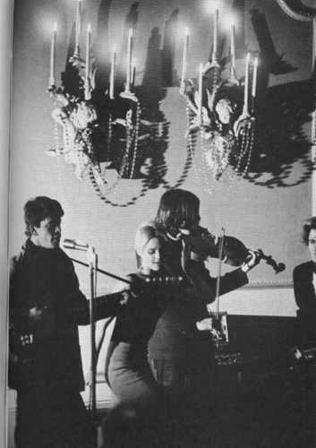  Velvet Underground with Edie Sedgwick Dancing