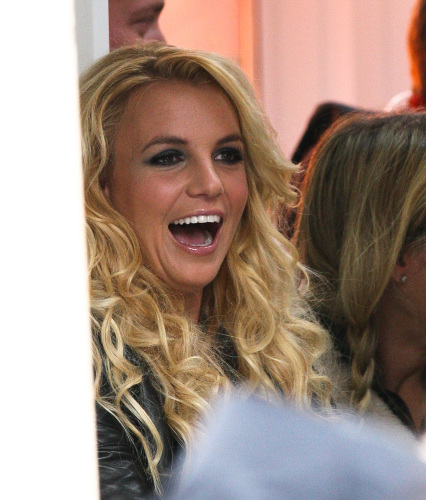  Britney - musik Video 'Criminal' - On the set... - September 2011