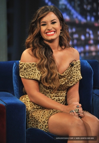  Demi - Late Night with Jimmy Fallon - September 20, 2011