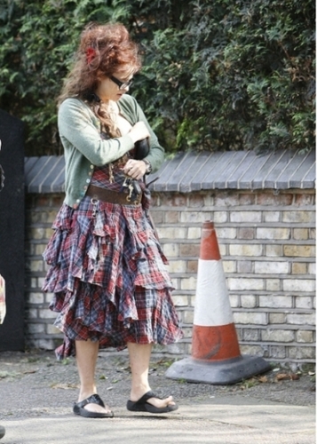  Helena - Out in London