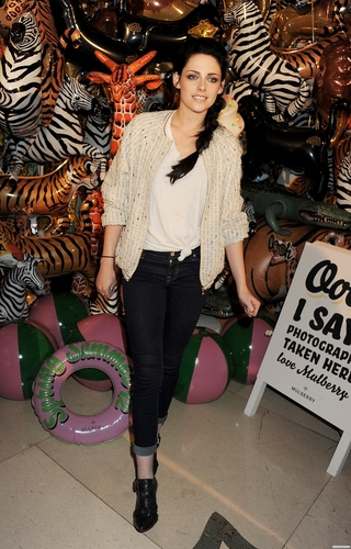  Mulberry After Party during 伦敦 Fashion Week. [September 18, 2011]