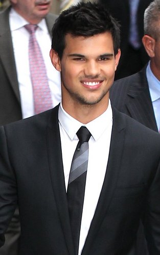  Taylor Lautner - Late Night with David Letterman.