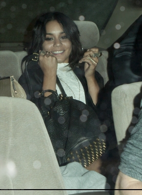  Vanessa out in Burbank
