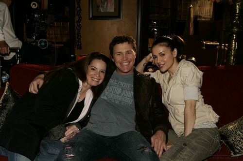  Behind the Scenes of 'Forever Charmed'