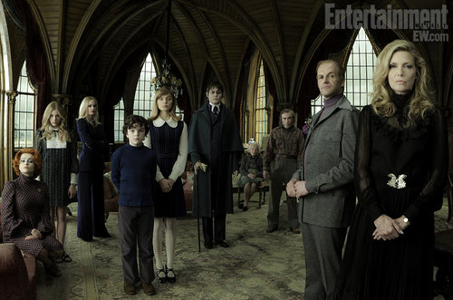 First Cast Picture of New Dark Shadows Movie