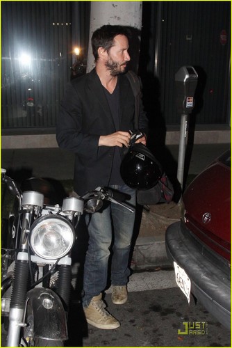 Keanu Reeves: Motorcycle Man!