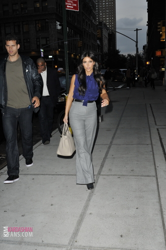  Kim and Kris out in NYC - 9/20/11