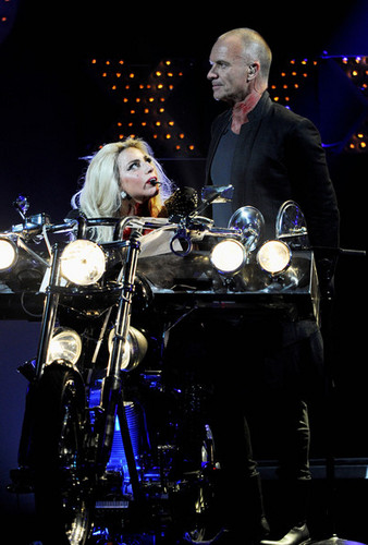  Lady Gaga performing @ iHeartRadio موسیقی Festival