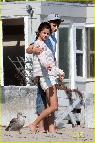 Selena Gomez & Justin Bieber: Paradise Cove Lovebirds!