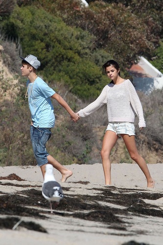  Selena - On the strand in Malibu - September 23, 2011
