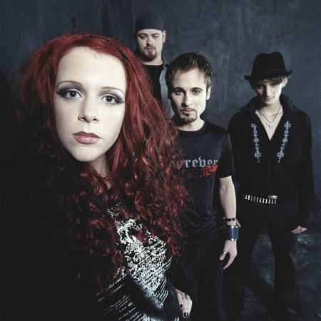  The promotional các bức ảnh of the album Ravenheart